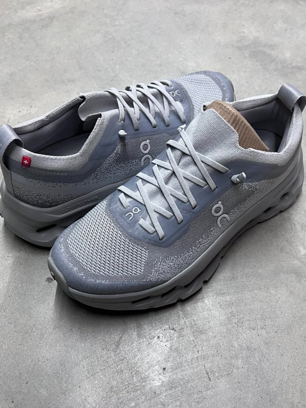 On Running Cloudtilt Moon Zendaya Glacier Alloy Wmn's 3WF30421536 - New